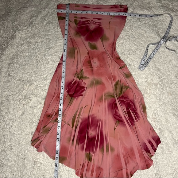 Y2K Strapless Dress - Picture 3 of 4